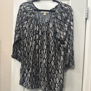 Micheal Micheal Kors Snakeskin Top size L